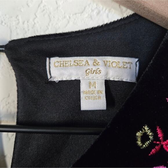 Chelsea and Violet Black Velvet Floral Embroidered Dress Size Medium Girls - Picture 3 of 5